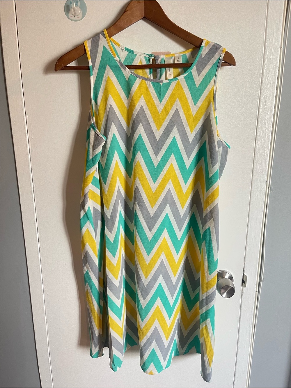 Tacera Sleeveless Chevron Shift Summer Dress in Yellow, Teal & Grey Size L